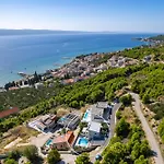 Вилла Allegra With 32msq Heated Pool, 300m Far From Sandy Beaches, Open Sea View