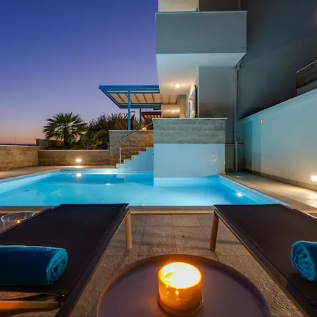Allegra With 32msq Heated Pool, 300m Far From Sandy Beaches, Open Sea View Vila
