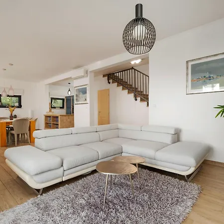 Вилла Allegra With 32msq Heated Pool, 300m Far From Sandy Beaches, Open Sea View