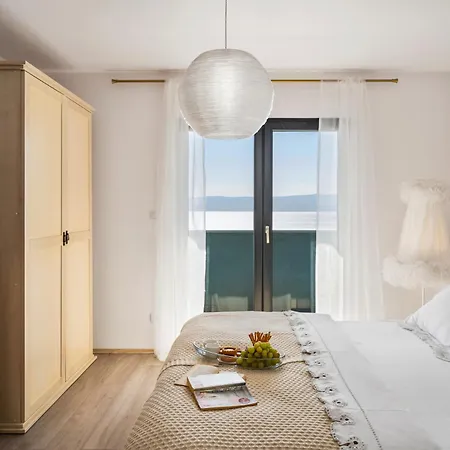 Allegra With 32msq Heated Pool, 300m Far From Sandy Beaches, Open Sea View Vila *