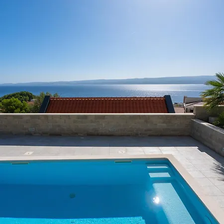 Vila Allegra With 32msq Heated Pool, 300m Far From Sandy Beaches, Open Sea View
